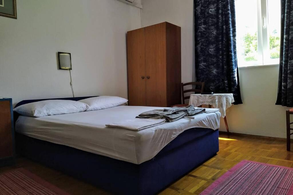Davor Apartment Tucepi Bagian luar foto