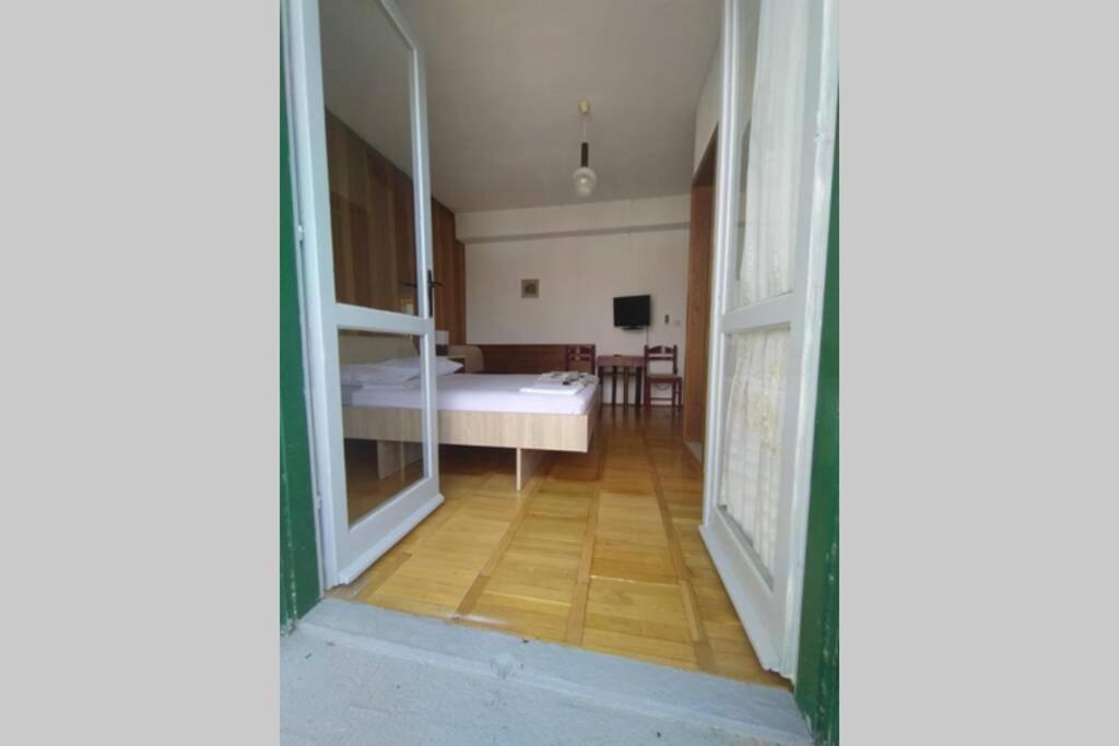 Davor Apartment Tucepi Bagian luar foto